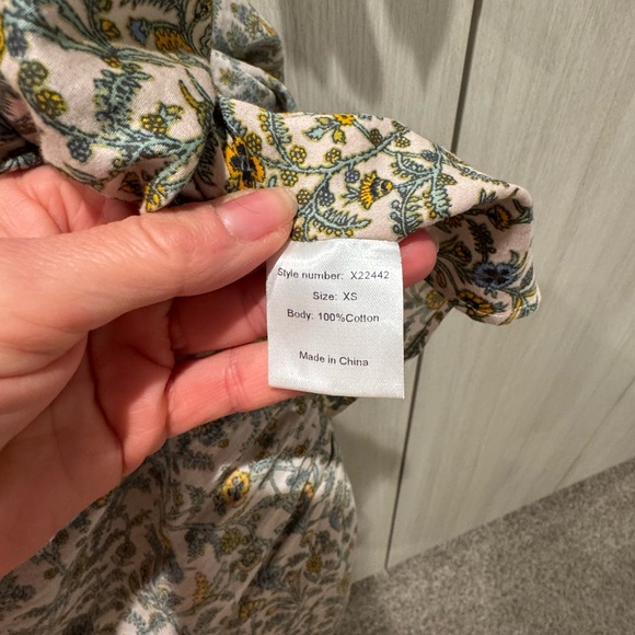 XiRENA Green Floral Midi Dress - Picture 8 of 9